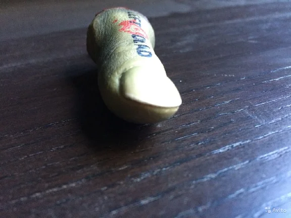 LEFT 4 DEAD ZOMBIE FINGER KEYCHAIN KEY CHAIN
