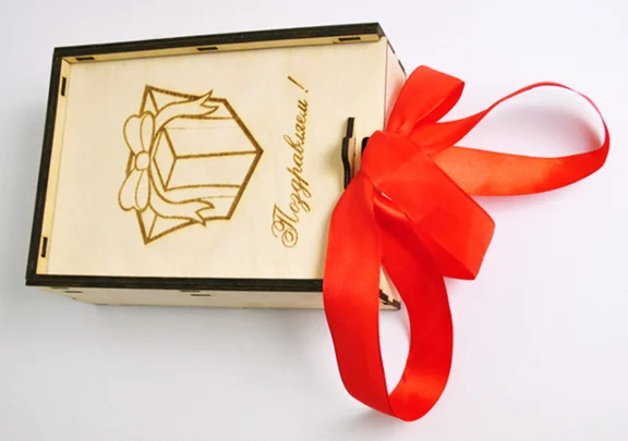 Wooden boxes for gifts 13x18cm.