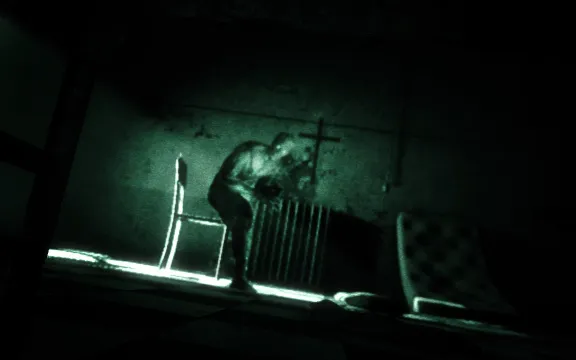 Outlast + Whistleblower DLC (2xSteam Gifts Region Free)