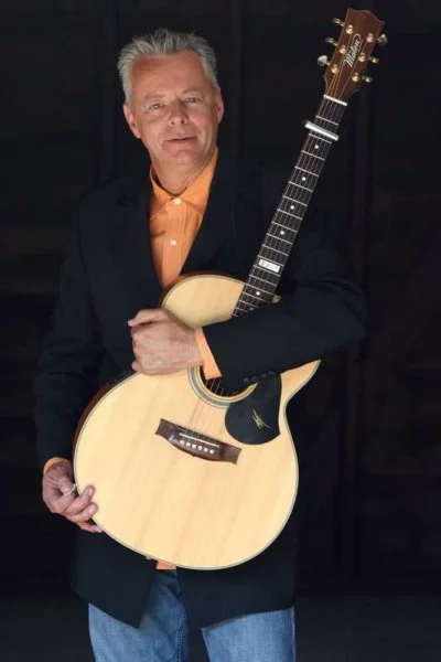 gtp notes Tommy Emmanuel livin on a prayer