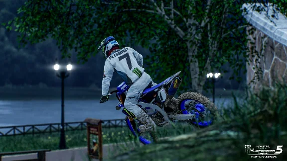 Monster Energy Supercross 5 - Special Edition Xbox One