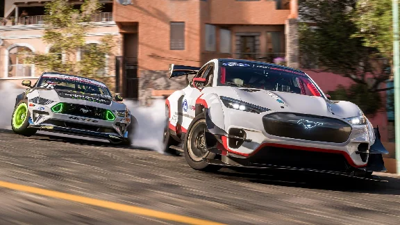 Forza Horizon 4 Ultimate+Forza Horizon 5 Premium+ВсеDLC