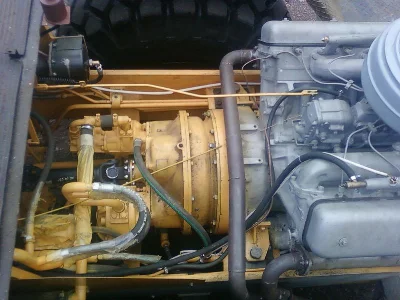 Engine Installations YaMZ 238 on the loader L-34