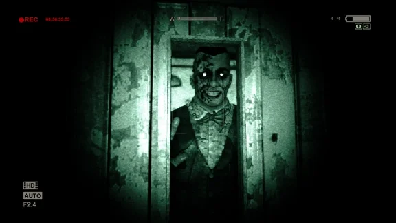 OUTLAST: BUNDLE OF TERROR 🔑 XBOX ONE|XSKEY