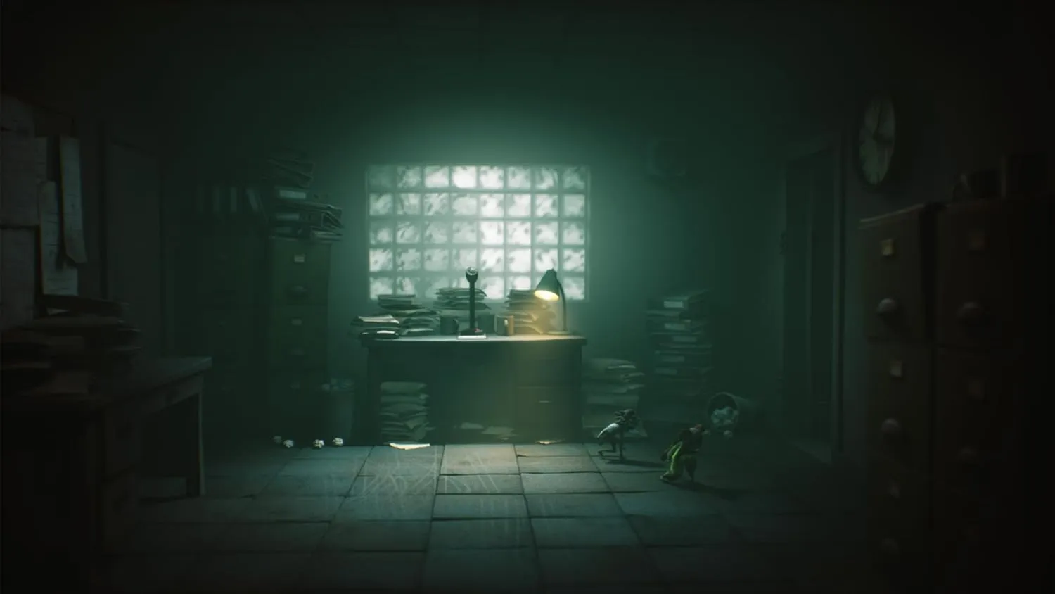 Little Nightmares III Deluxe Xbox One & Xbox Series X|S