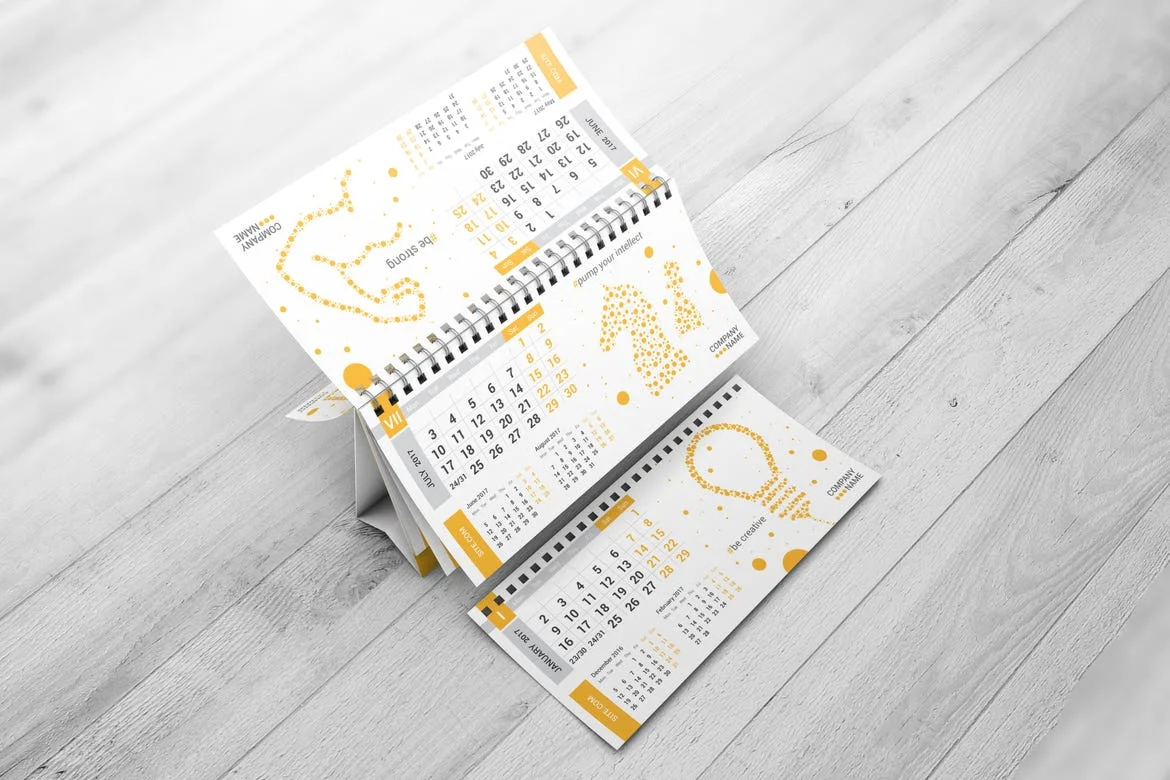 Desk Calendar Mock-Up