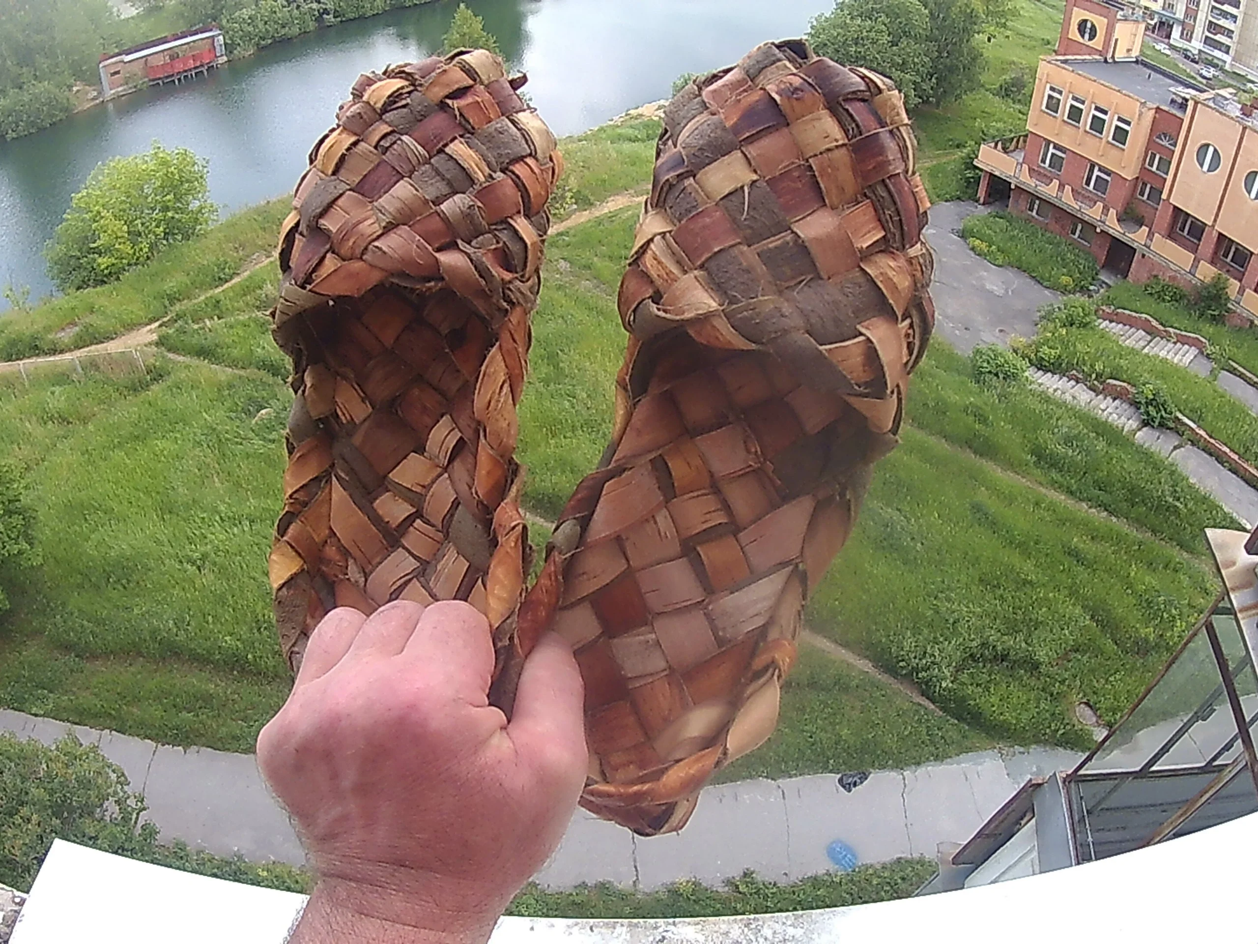 лапти -шлёпанцы