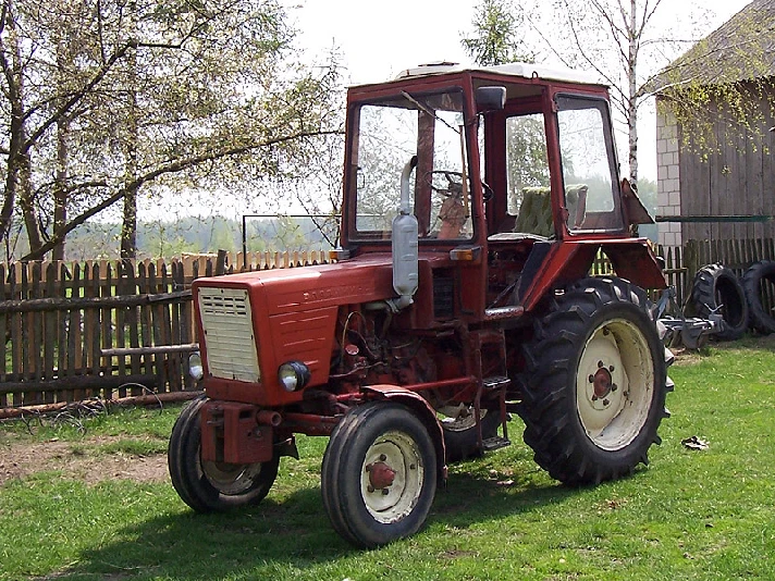 T-25 tractor (device and operation)