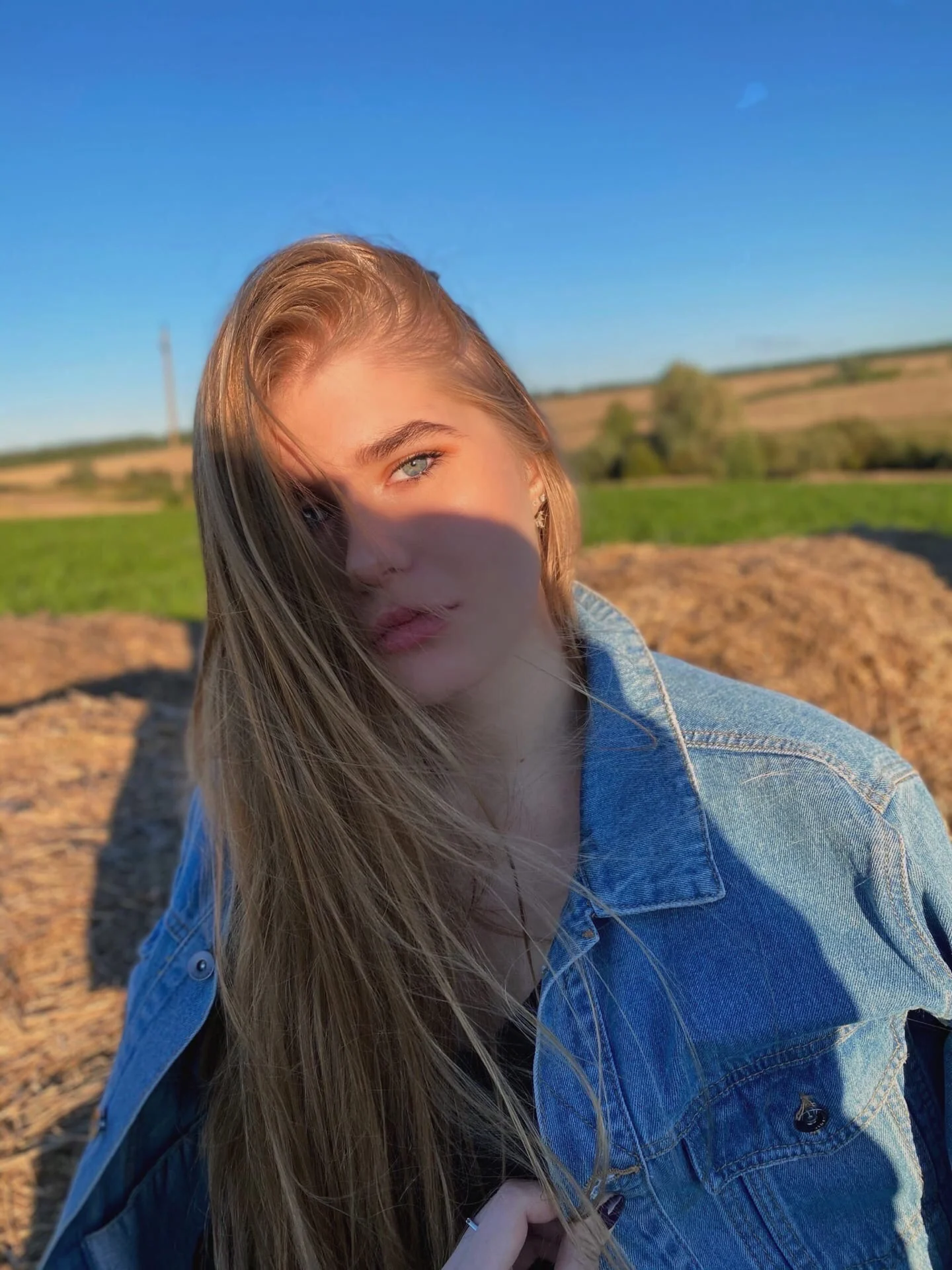 Ccылка на Алину Шакерову