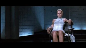 Как правильно вести себя на допросе. Уловки следователя