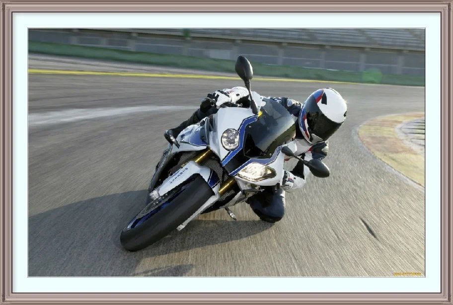 Фото мотогонщика