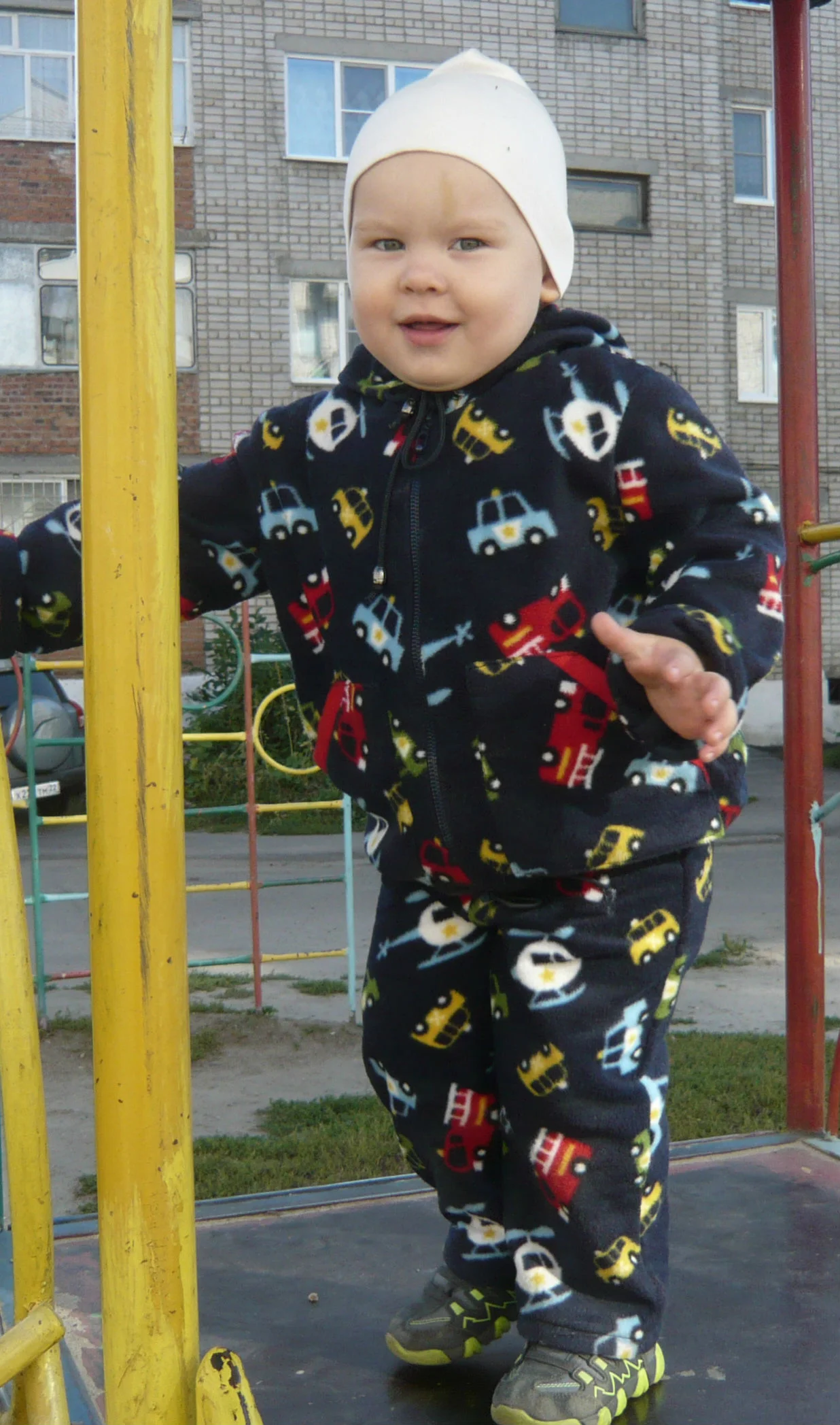 Готовая выкройка. Детская курточка на молнии.