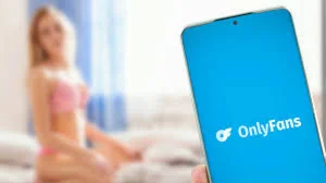 ONLYFANS ACCOUNT WITH $200 BALANCE