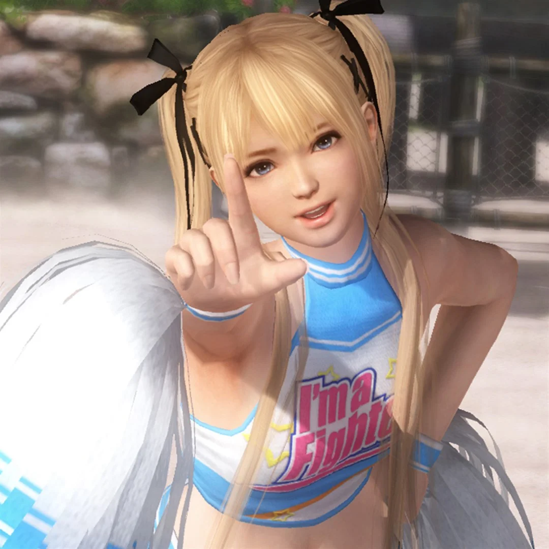 Cheerleader Marie Rose