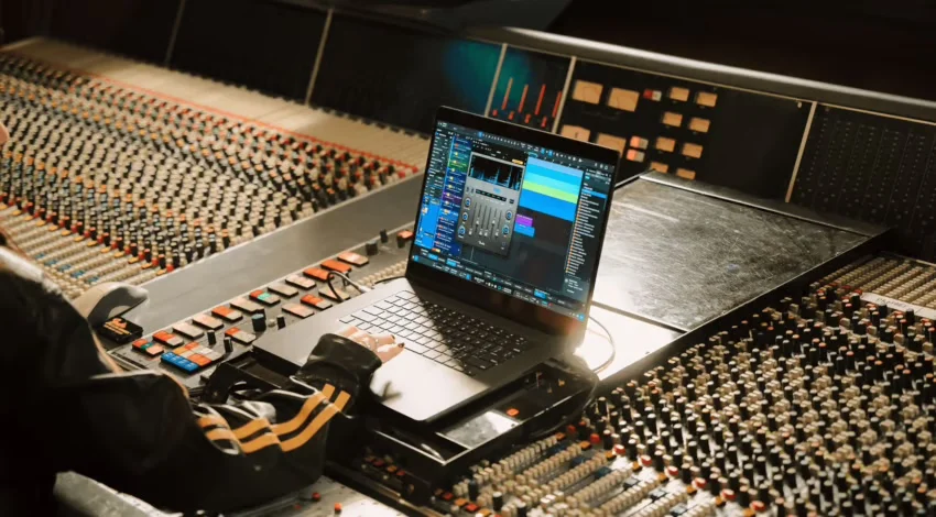 Studio One Pro 8 + FREE PLUGINS [Fender x PreSonus]